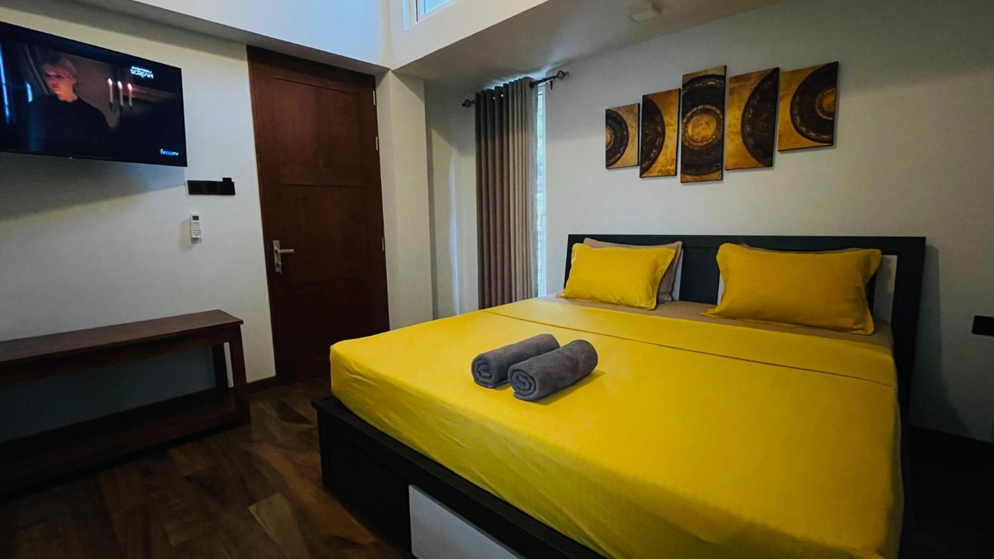 Sun Dove Suite Канді Екстер'єр фото
