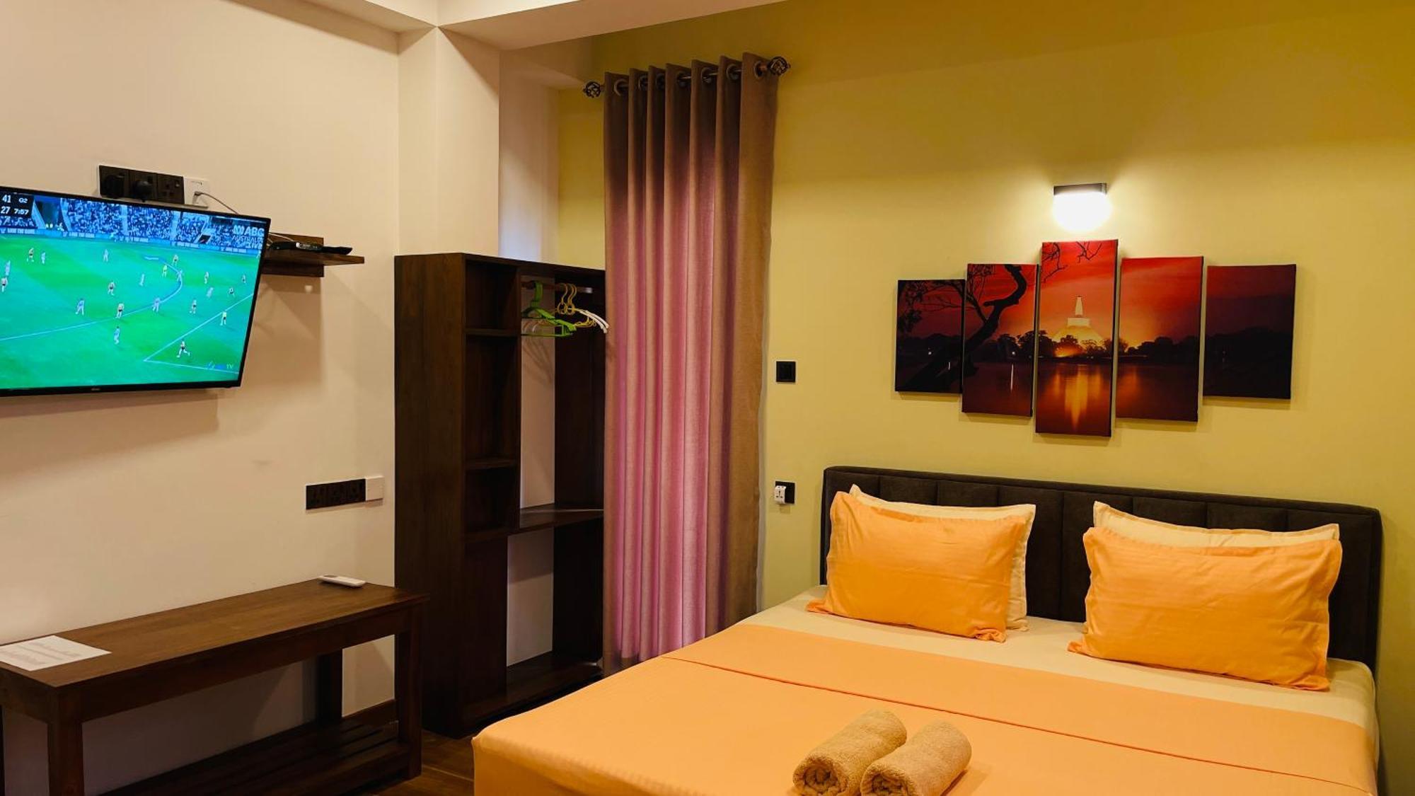 Sun Dove Suite Канді Екстер'єр фото